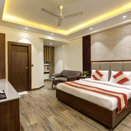 Hotel Kashish Plaza - 5 Mins From Metro Station เดลี ภายนอก รูปภาพ