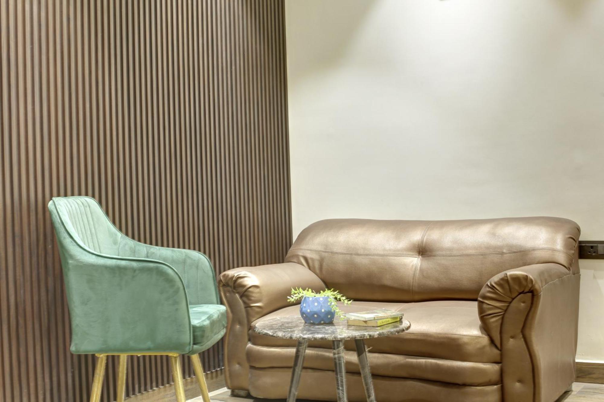 Hotel Kashish Plaza - 5 Mins From Metro Station เดลี ภายนอก รูปภาพ